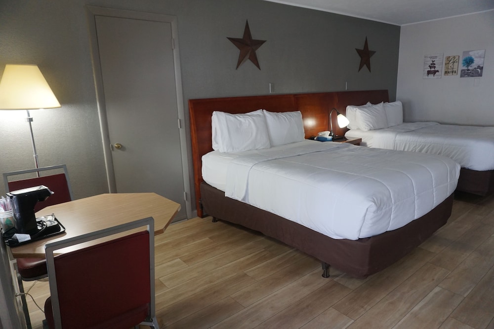 Harvest Drive Family Inn - photo 18