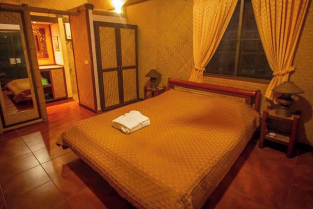 Old Tree’s House — Mae Ai — photo 3