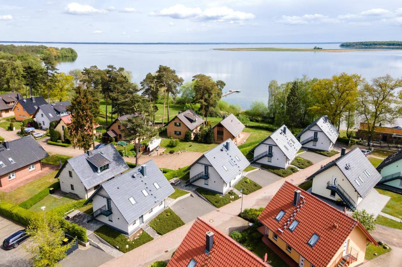 Strandhaus 3 OG — 4-Star Luxury Hotel in Marienfelde, Germany