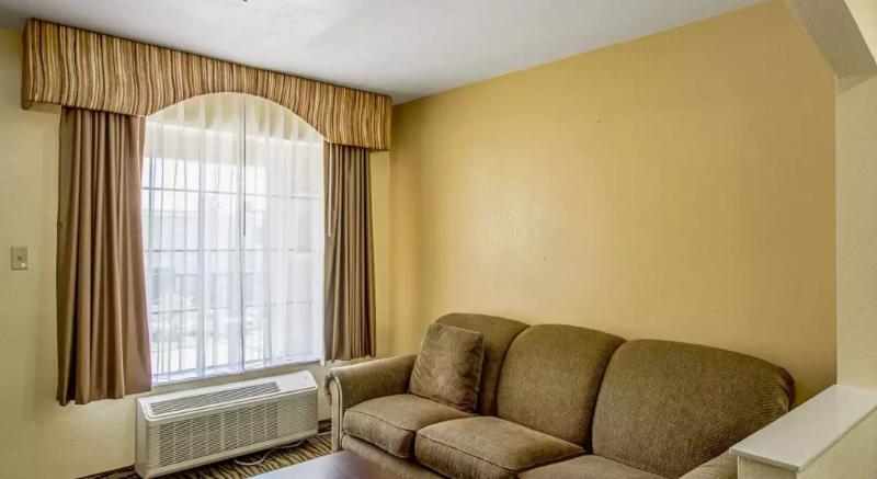 Super 8 by Wyndham Jackson MS - photo 27