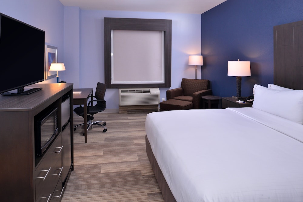 Holiday Inn Express & Suites Loma Linda San Bernardino S by IHG - photo 12