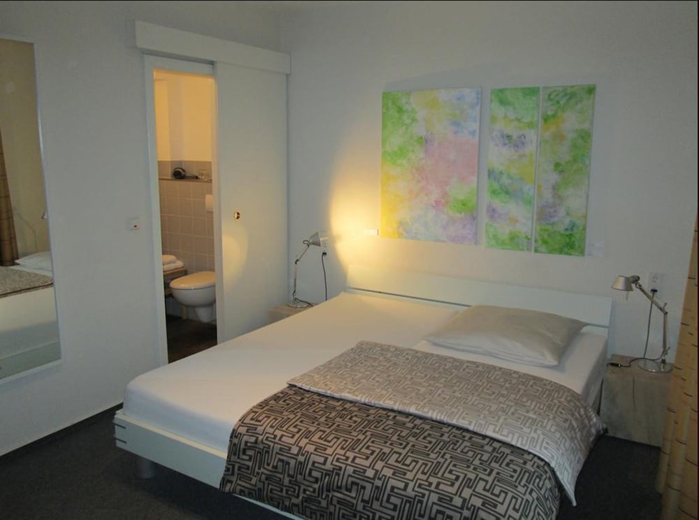 Hotel Schlafschön — Hannoversch Muenden — photo 5