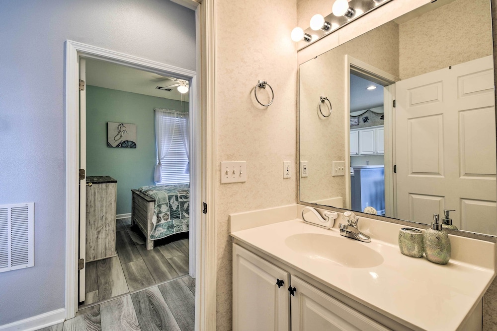 Sunset Beach Resort Condo in Golf Community - photo 2