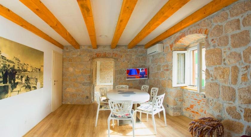 Maris Apartment — 4-Star Luxury Hotel in Split, Croatia