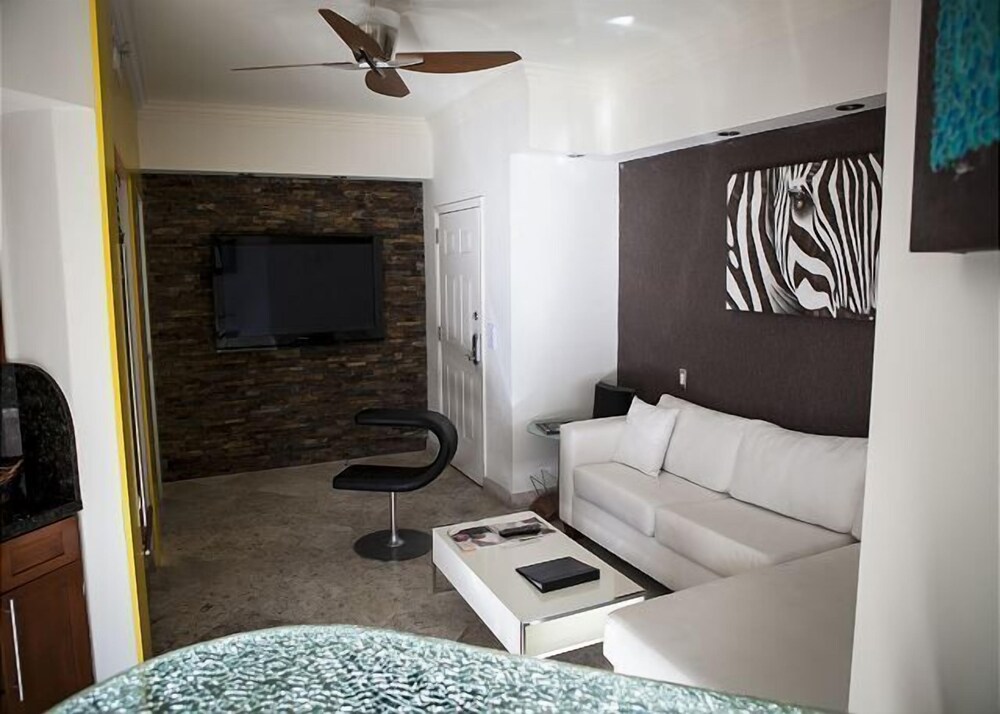 Provident Luxury Suites Fisher Island - photo 26