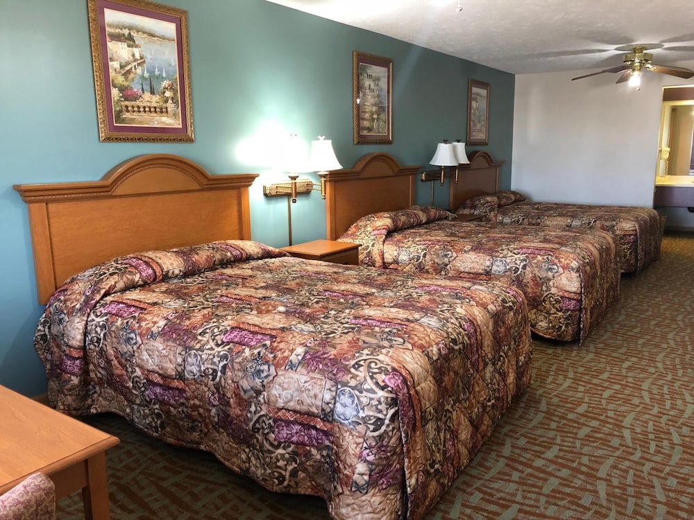 Countryside Suites - photo 22