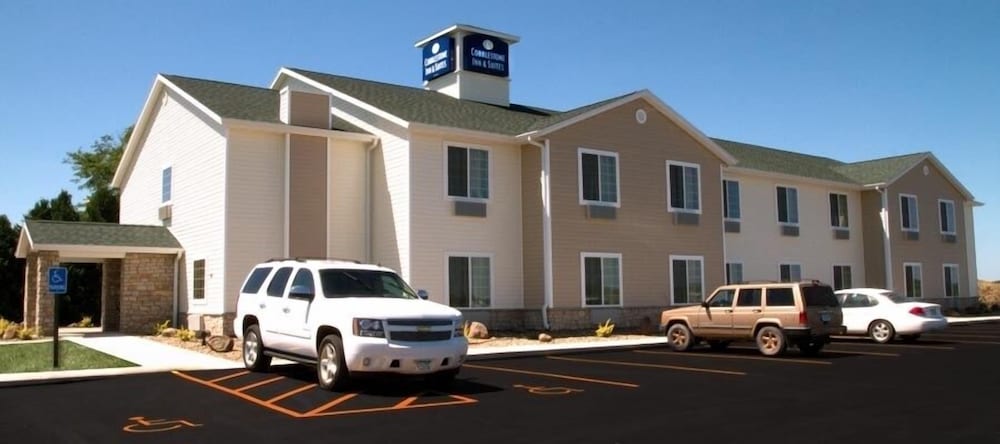 Cobblestone Inn & Suites Carrington - photo 2