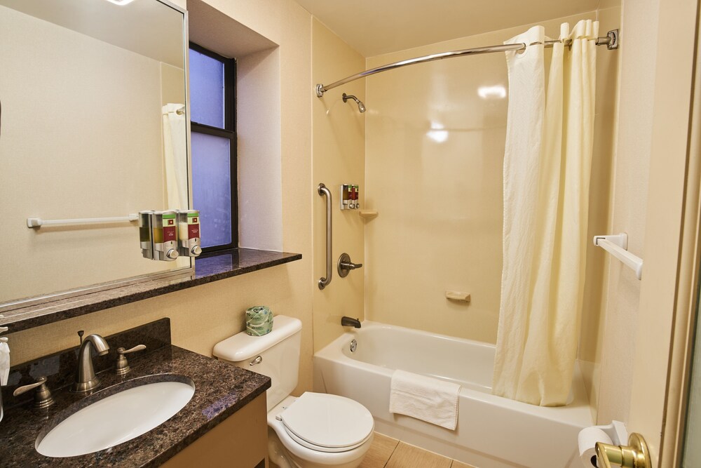 Hotel 46 Times Square - photo 36