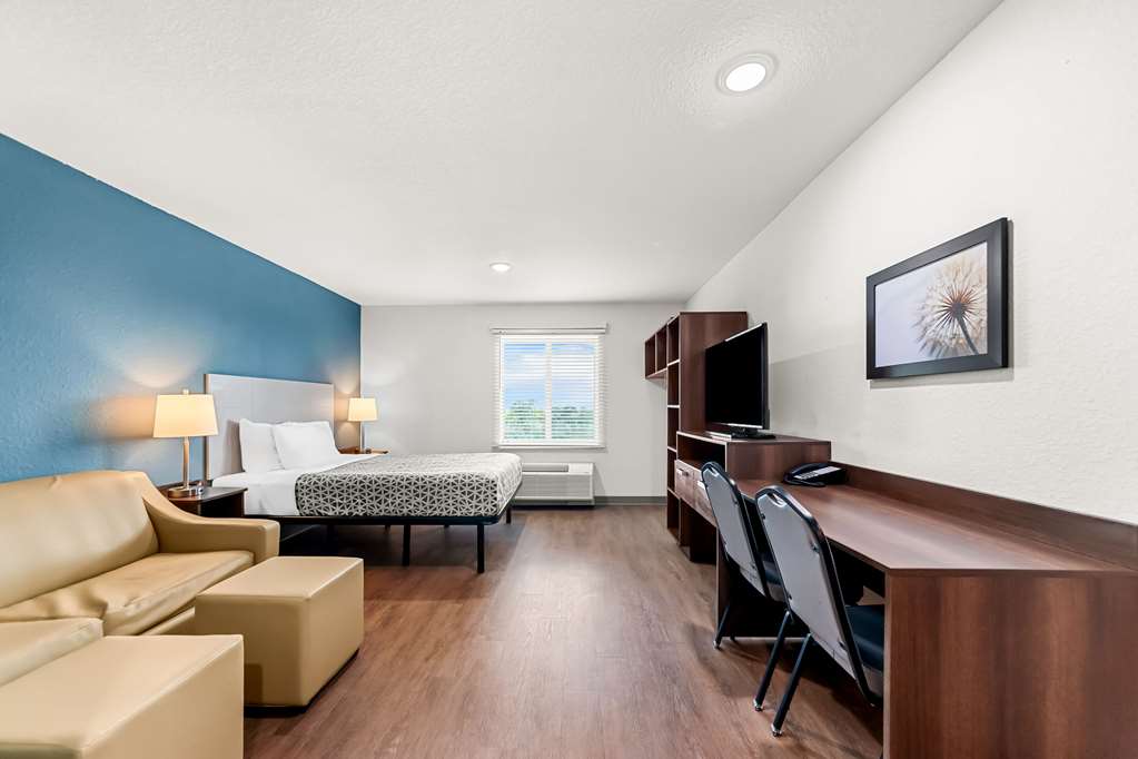 WoodSpring Suites Hudson Port Richey - photo 21