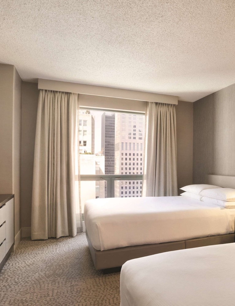 Hilton Chicago Magnificent Mile Suites - photo 29