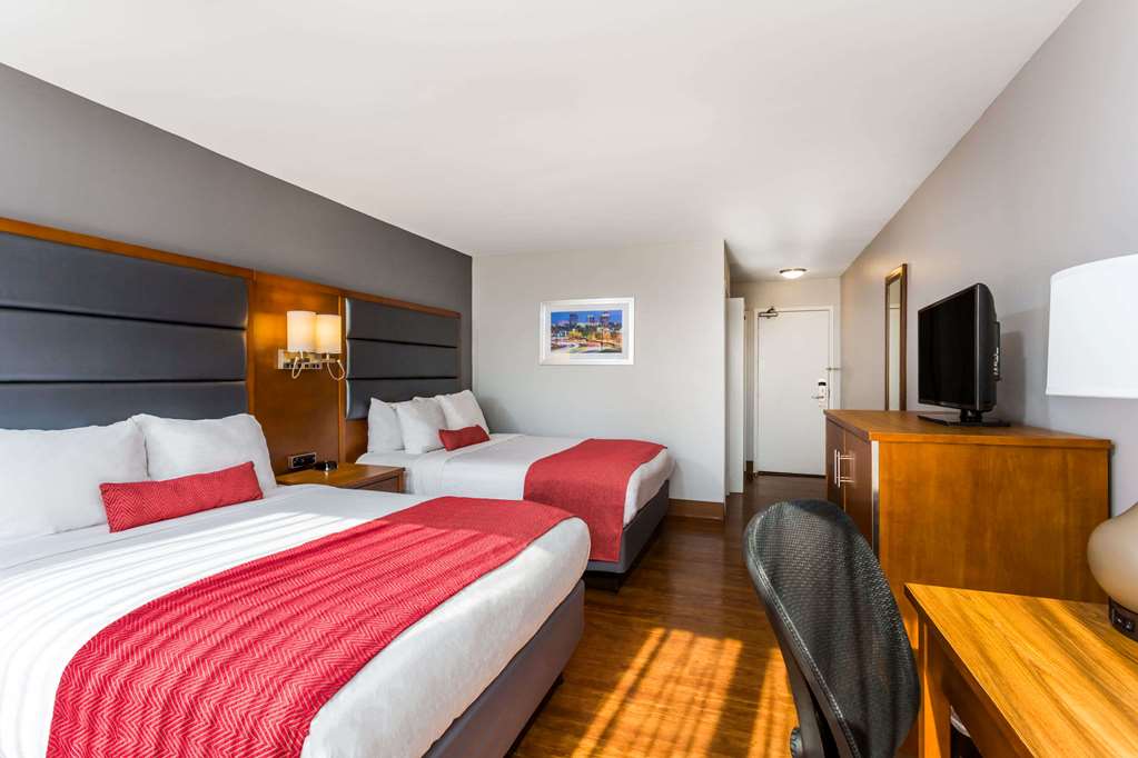 Wyndham Garden Greensboro - photo 16