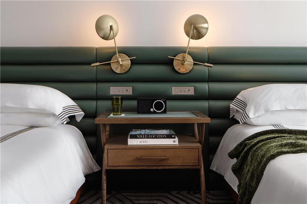 Thompson Houston by Hyatt - photo 6
