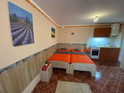 Hajnal Apartman — 4-Star Luxury Hotel in Hajduszoboszlo, Hungary