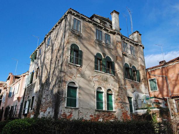 Casanas - carbon neutral hotel in Venice