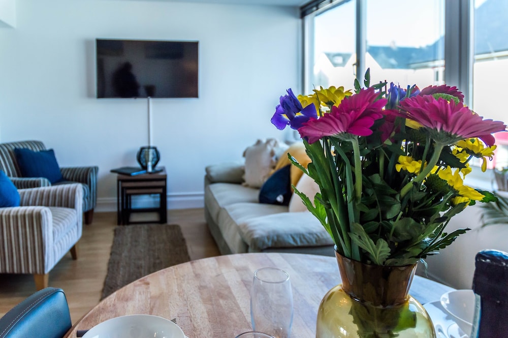 Coppet Cove 2 Bed Saundersfoot — 4-Star Luxury Hotel in Saundersfoot, United Kingdom