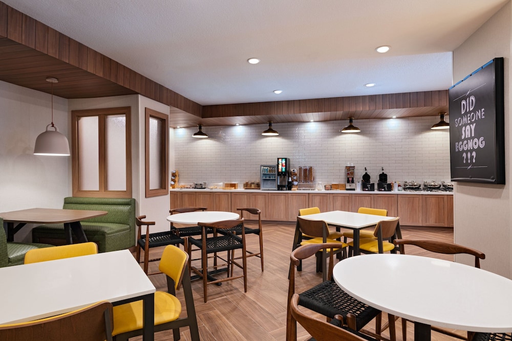 Fairfield Inn & Suites Hillsboro - photo 19