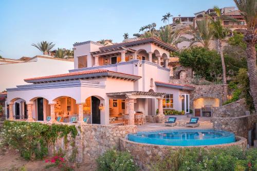 Beautiful 3 Bd Villa with Staff and Steps from the Beach in Del Mar Palmilla — 4-Star Luxury Hotel in San Jose Del Cabo, Mexico