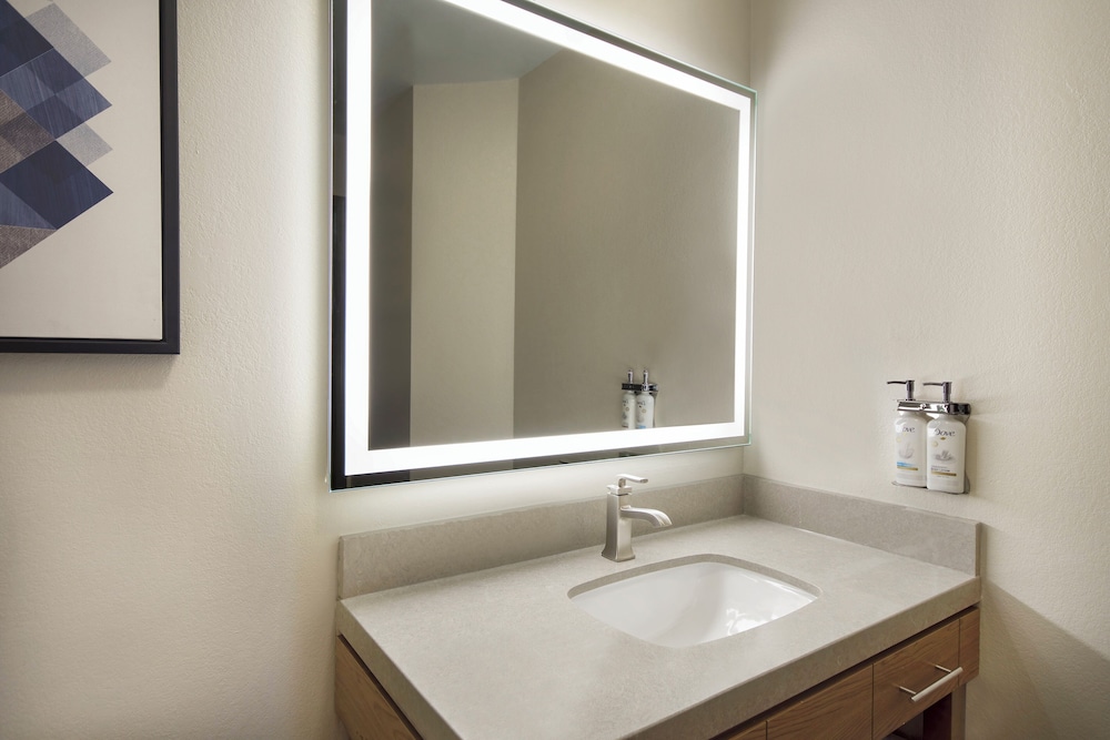 Candlewood Suites Buffalo Amherst by IHG - photo 16