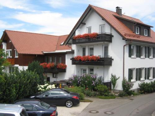 Obst Und Ferienhof Karoline — 4-Star Luxury Hotel in Wasserburg, Germany