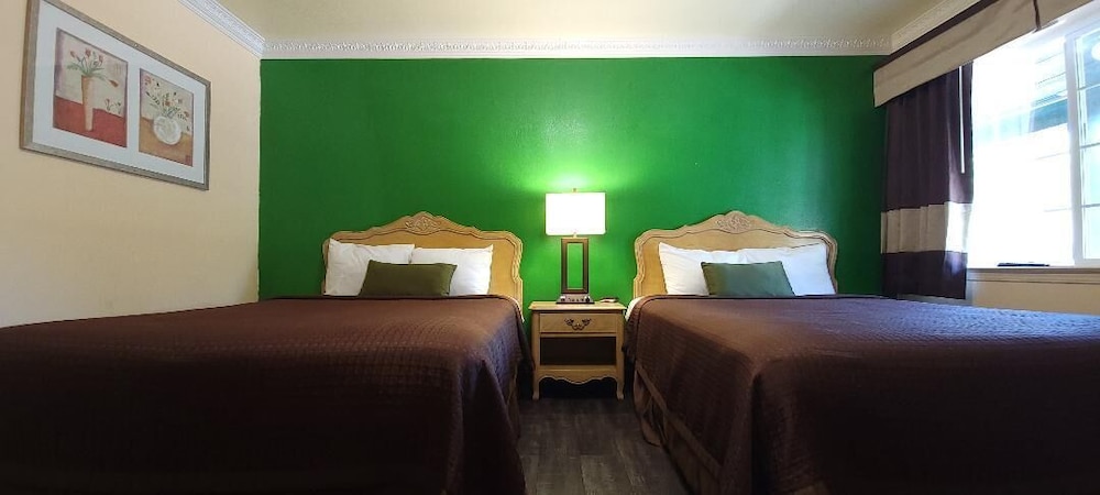 Lakeview Inn Lucerne - photo 26