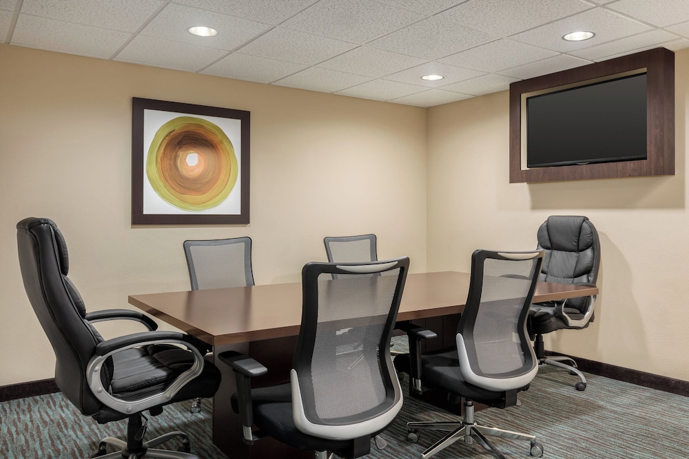 Holiday Inn Express & Suites Colorado Springs Central by IHG - photo 73