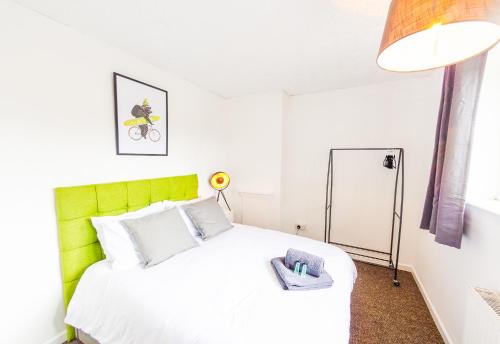 Contractor's Haven 4BED 2BATH House in Ipswich with FREE Parking — 4-Star Luxury Hotel in Ipswich, United Kingdom