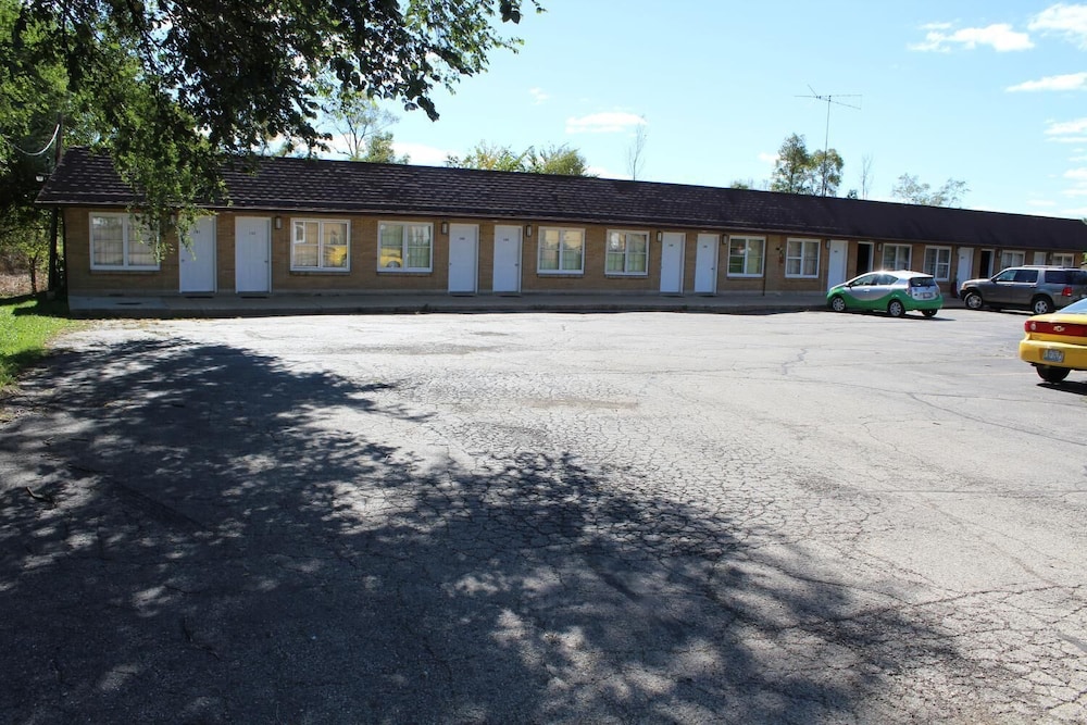Crest Motel - photo 21