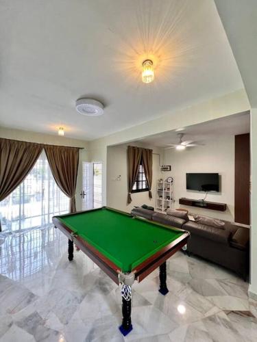 Sarah homestay Muslim Permatang Pauh — 4-Star Luxury Hotel in Bukit Mertajam, Malaysia