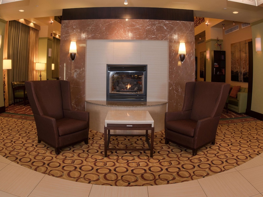 Hampton Inn & Suites Woodstock VA - photo 6