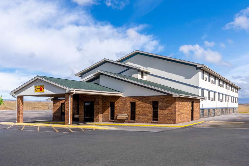 Super 8 by Wyndham Cheyenne WY - photo 3