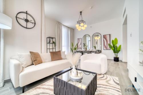 Harmonious 2BR with Assistant Room at Mesk 1 Midtown Dubai Production City by Deluxe Holiday Homes — 4-Star Luxury Hotel in Dubai, United Arab Emirates