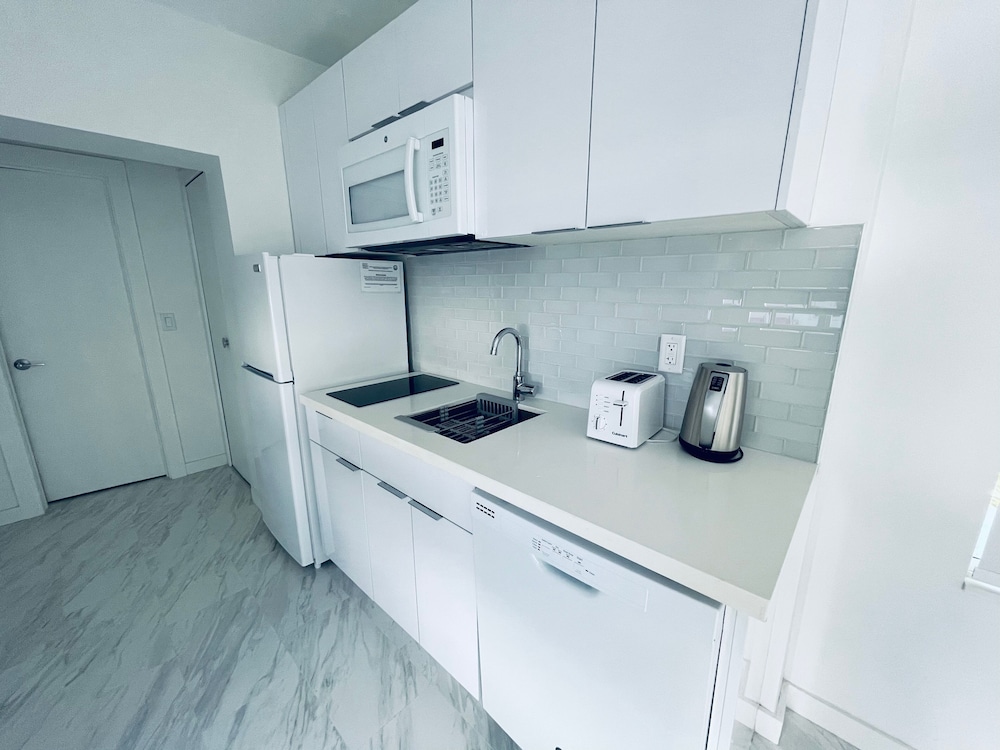 The Marlin Beachside - photo 20