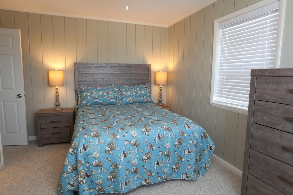 One More Time Again by Pristine Properties Vacation Rentals — 4-Star Luxury Hotel in Mexico Beach, United States