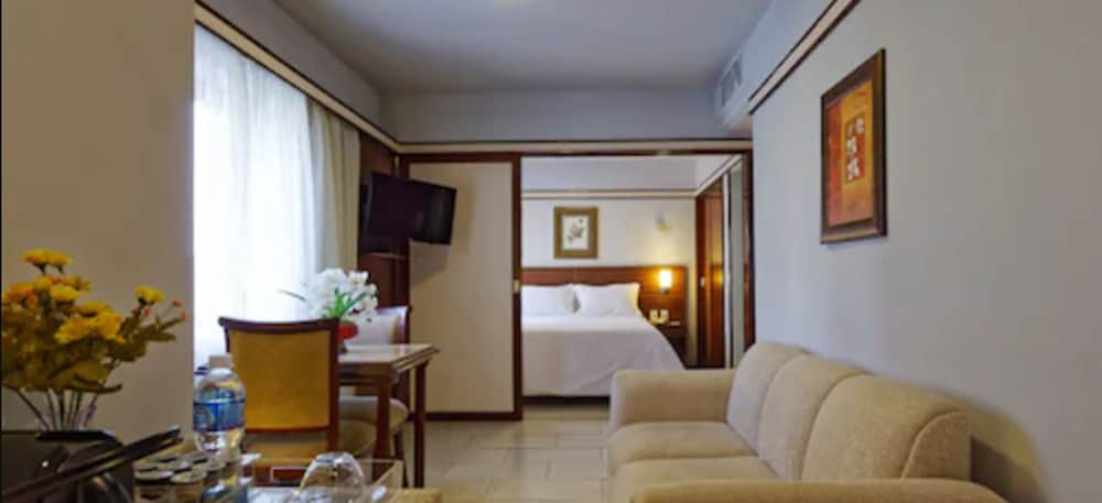 The Time Othon Suites