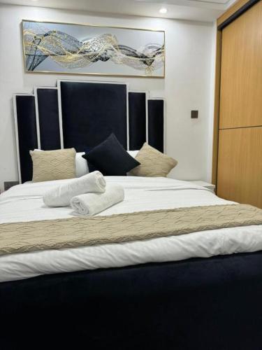 Paul's Apartments