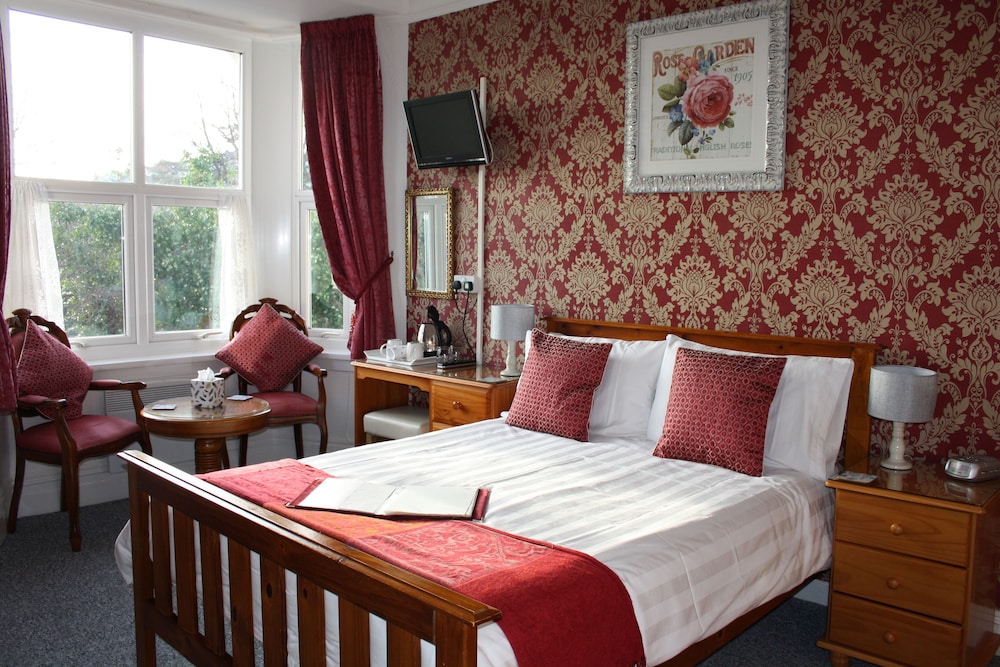 The Wentworth Guesthouse — 4-Star Luxury Hotel in Paignton, United Kingdom