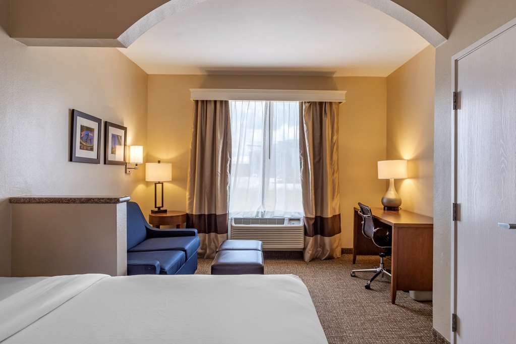 Comfort Suites Houston near Medical Center NRG Stadium - photo 25