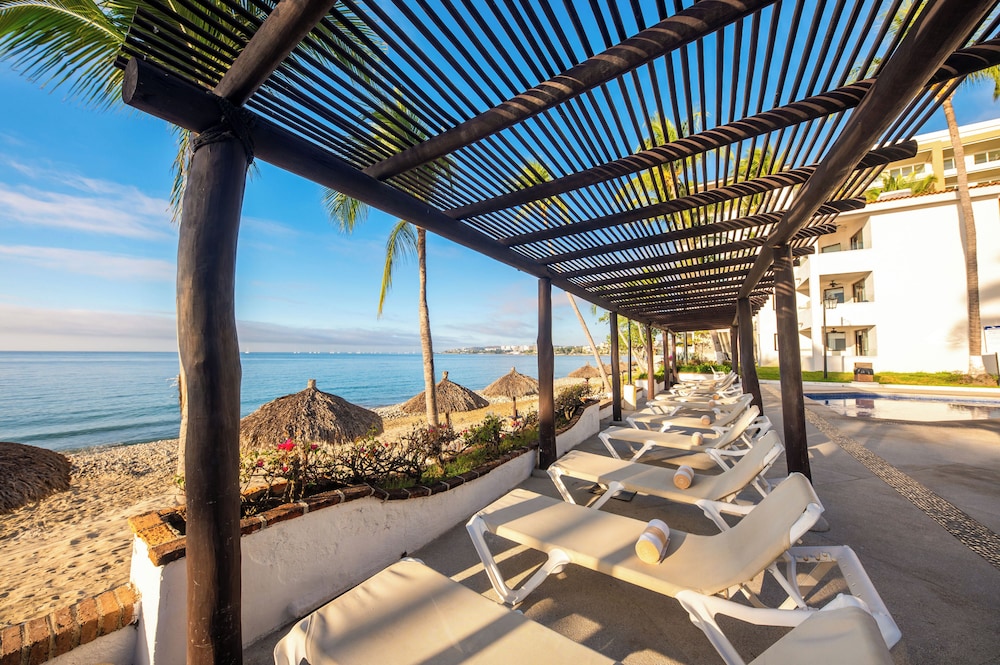 Vista Vallarta All Suites on the Beach