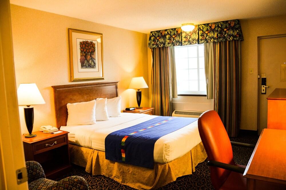 Park Inn By Radisson Harrisburg West - photo 10