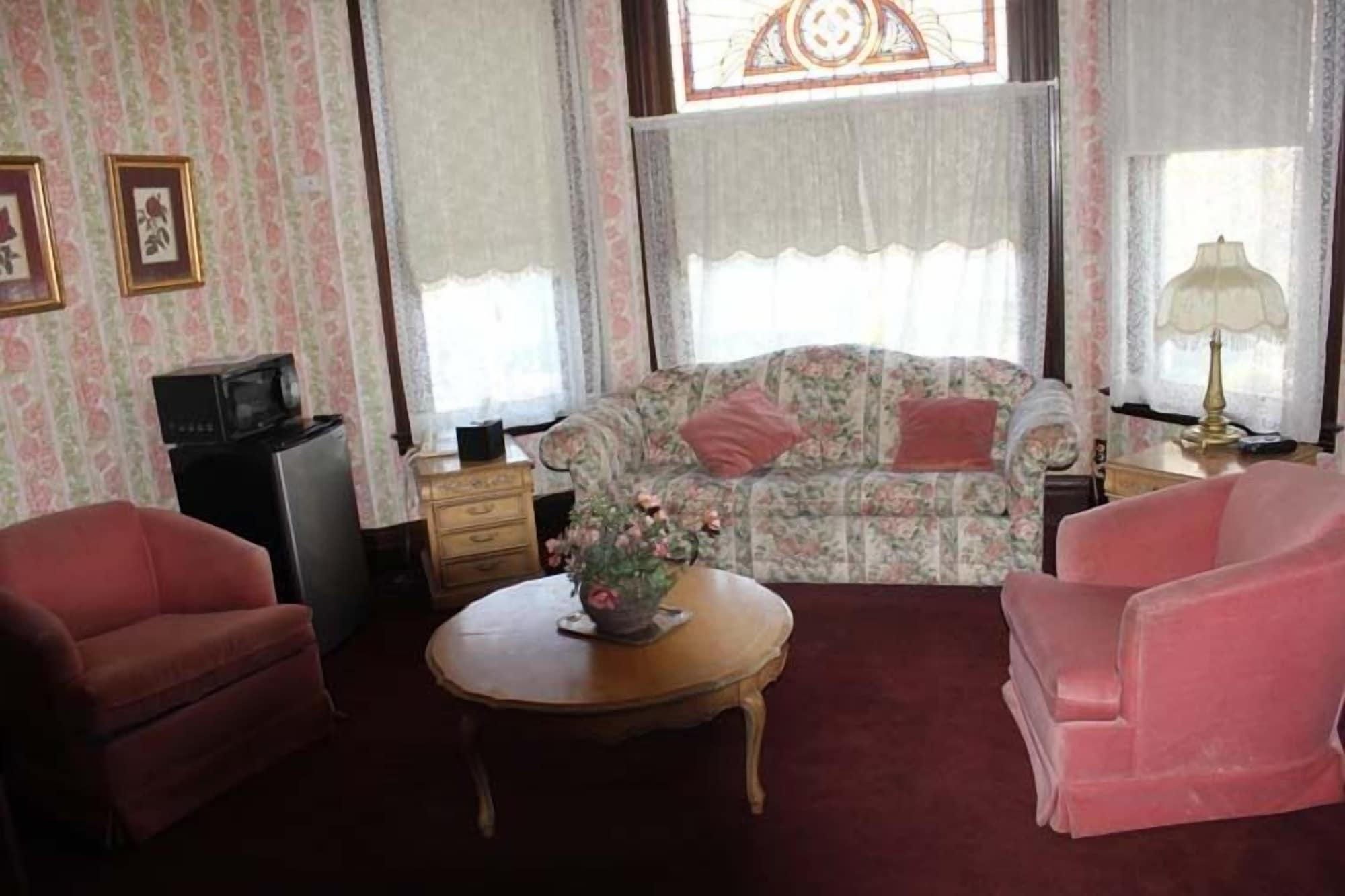 Irwin Street Inn - photo 26