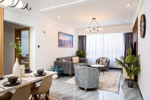Modern 2 bed apartment with pool Yaya Centre — 4-Star Luxury Hotel in Nairobi, Kenya