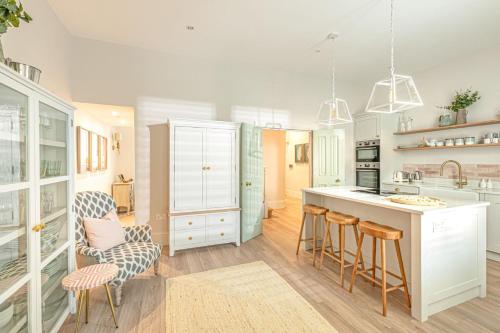 The Shell House — 4-Star Luxury Hotel in Bournemouth, United Kingdom
