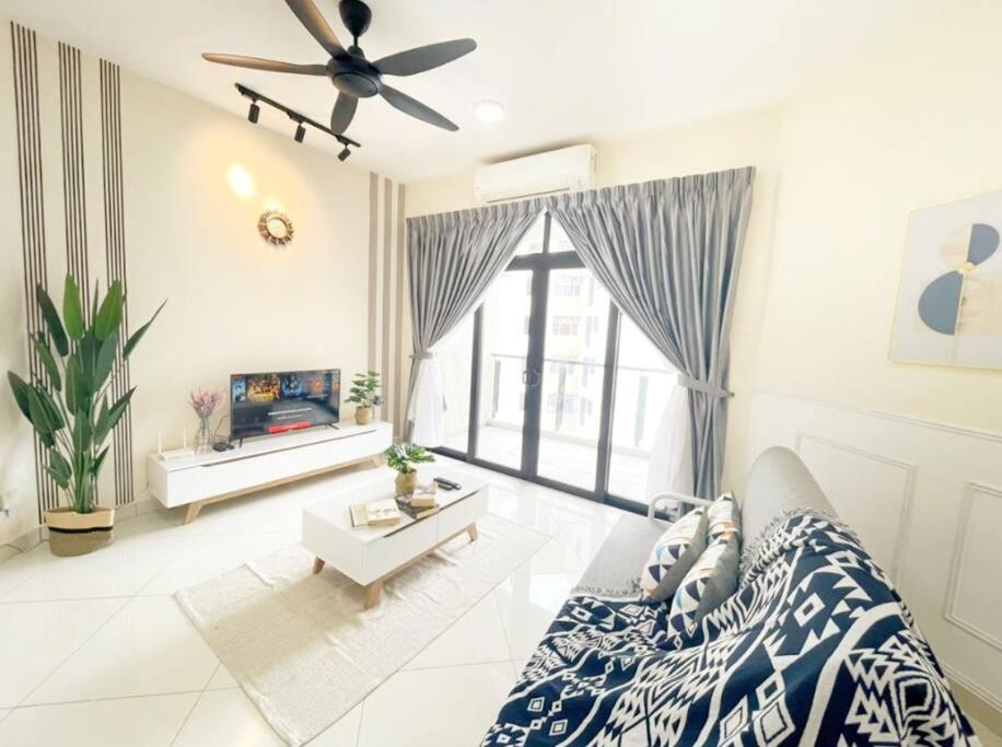 Cheras KL Premium 3B2B by Luvit Stay — 4-Star Luxury Hotel in Kuala Lumpur, Malaysia
