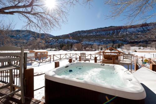 27405 Highway 550 in Durango, United States