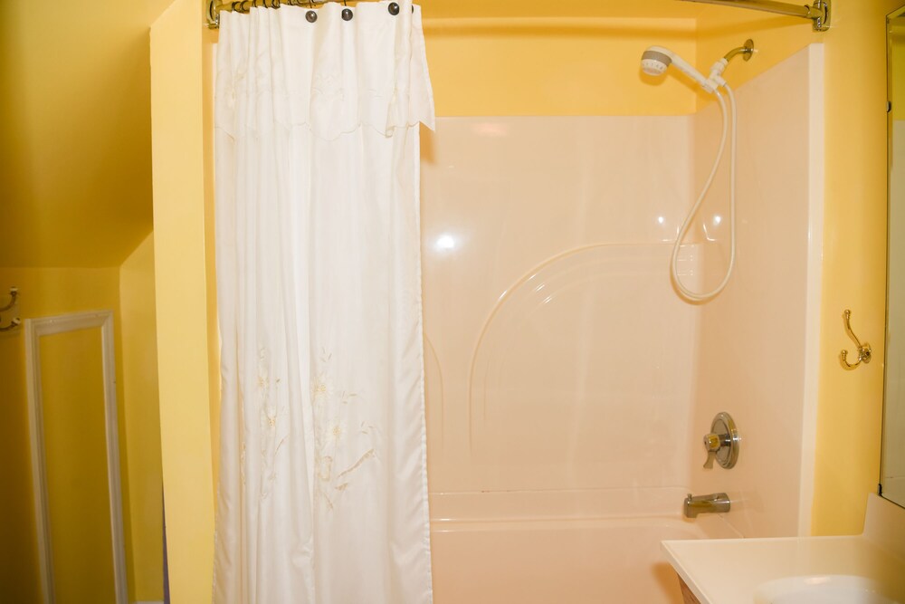 Blacksburg Bed & Breakfast - photo 72