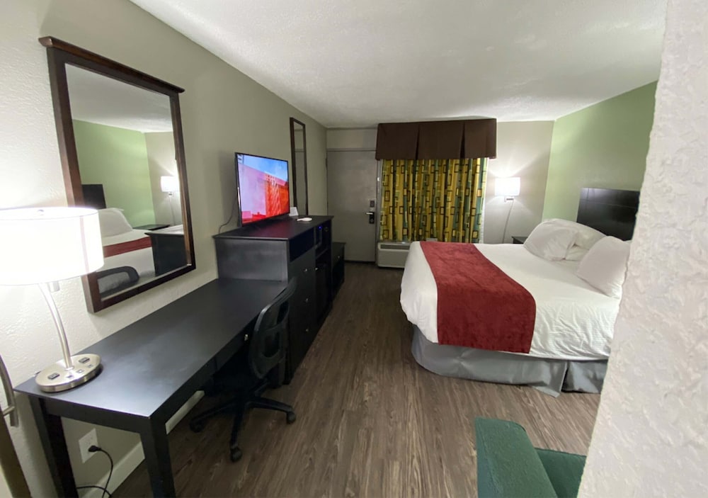 Lx Hotel Powered by ACW Circle - photo 27