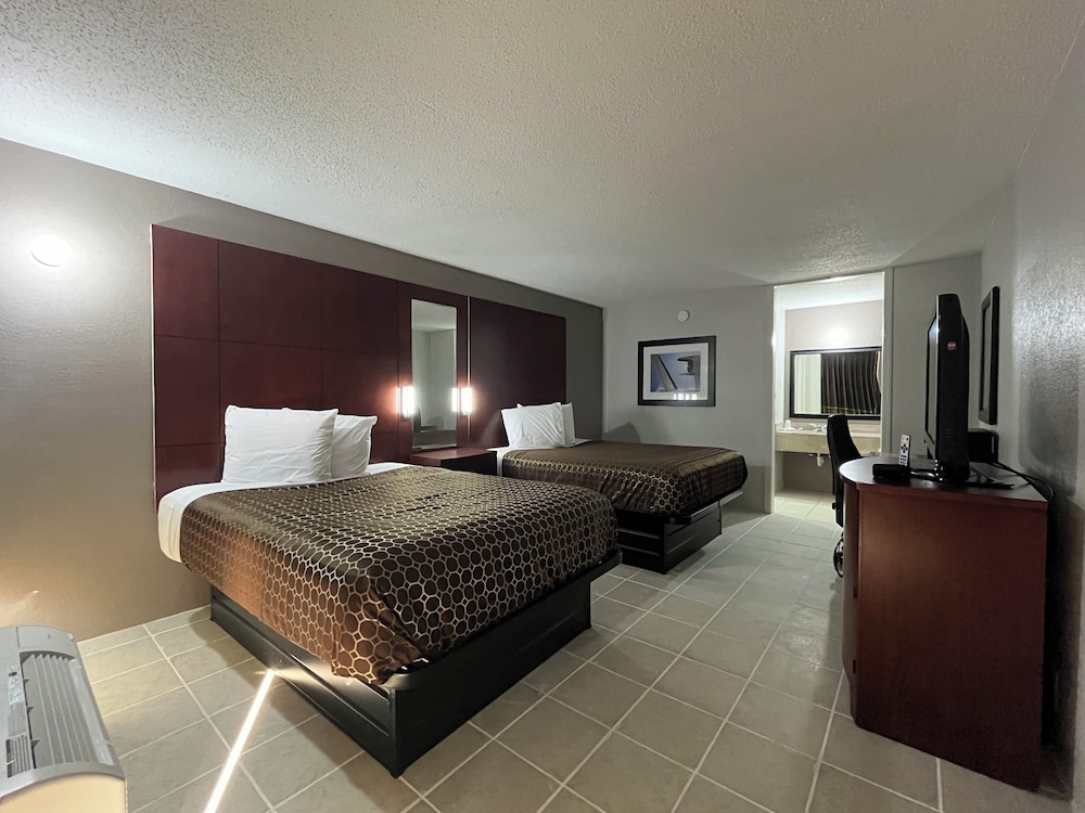 OYO Hotel Phoenix City - photo 14