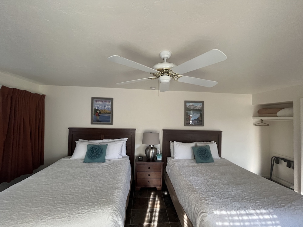 June Lake Villager - photo 12