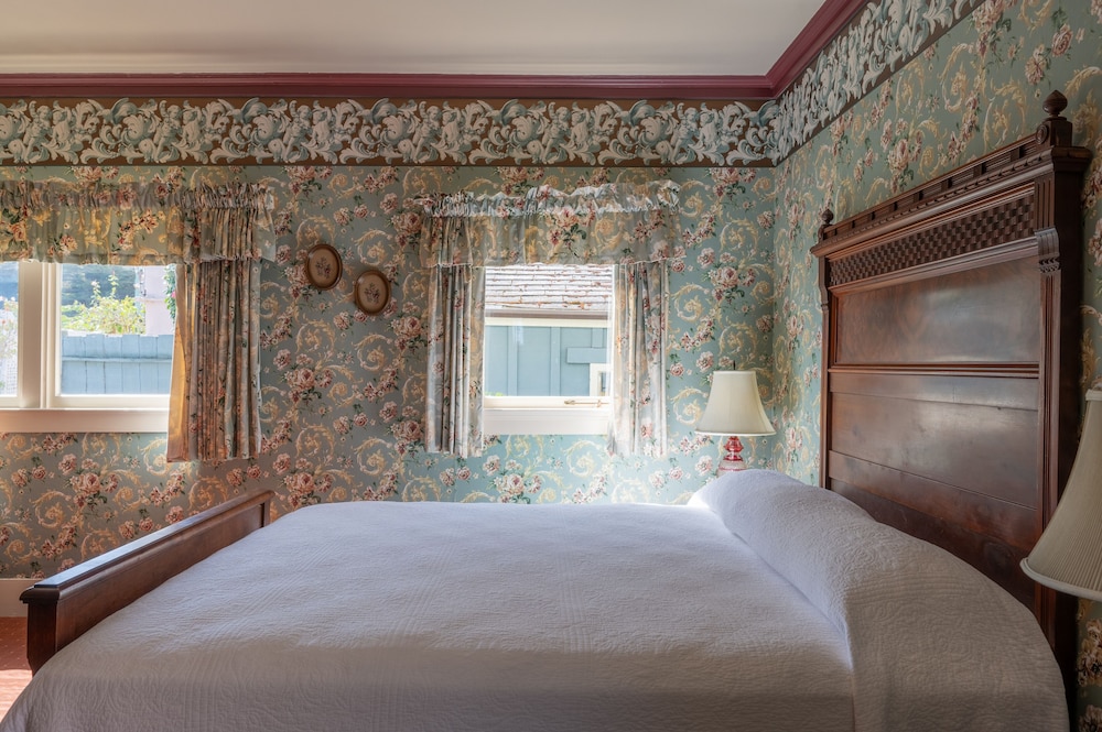 Martine Inn - photo 26
