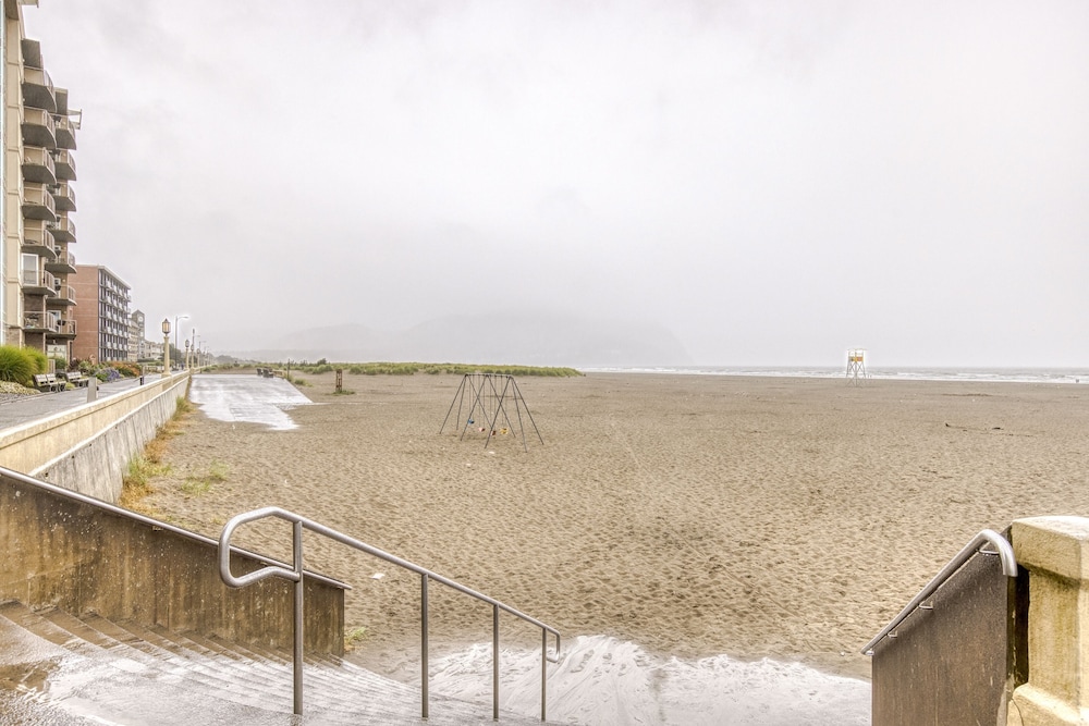 Sand & Sea Resort Condominiums - photo 965